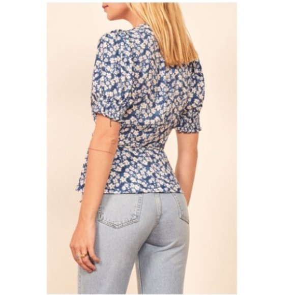 Reformation Poire Wrap Top Raquel Blue Floral Print - Picture 4 of 9